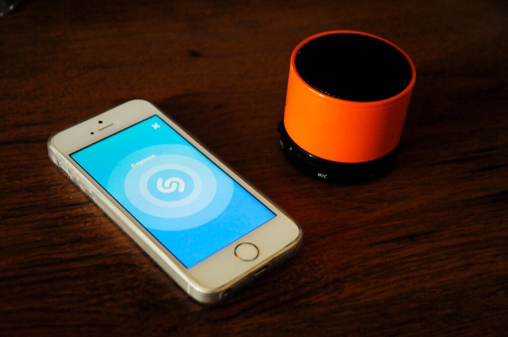 Il tuo speaker Bluetooth si sente basso? Prova questa impostazione nascosta del telefono